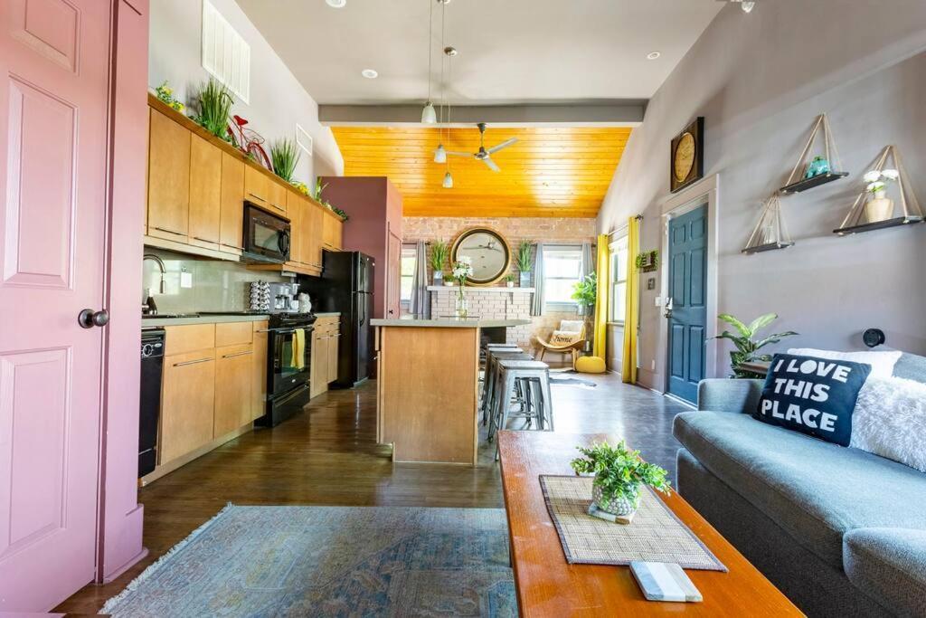 2Br Home W Parking Downtown Charm In Full Bloom! Тусон Екстериор снимка