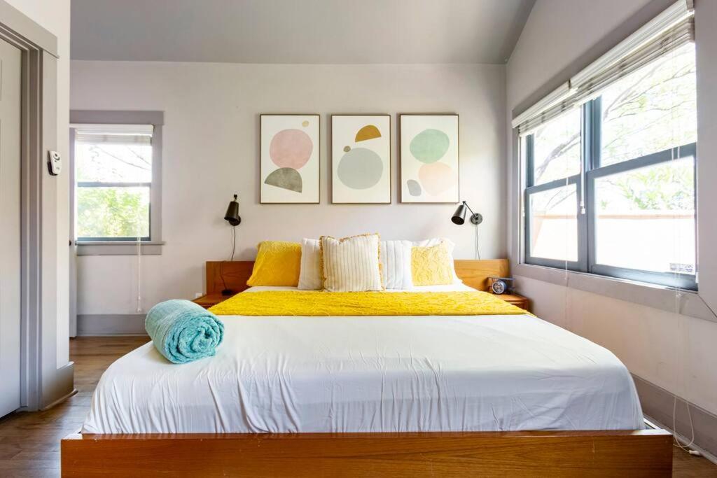 2Br Home W Parking Downtown Charm In Full Bloom! Тусон Екстериор снимка